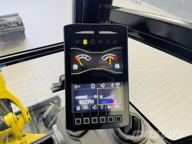 CAT 302CR-05A Excavadoras de ruedas