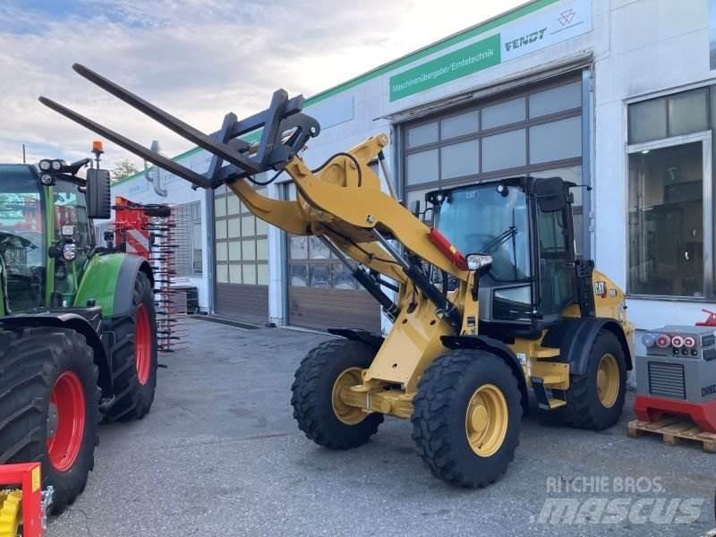 CAT 908 Cargadoras sobre ruedas