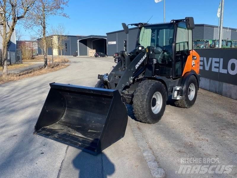 Doosan DL 80-7 Cargadoras sobre ruedas