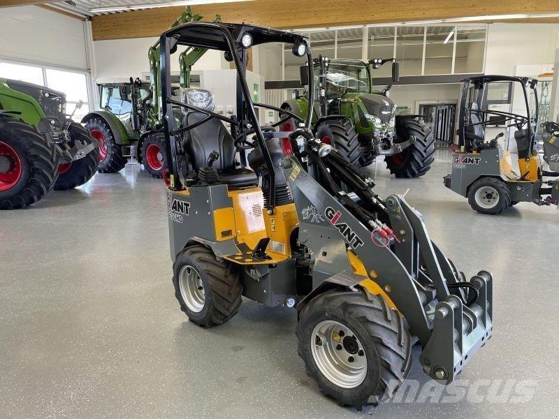 GiANT G1200 HD Minicargadoras