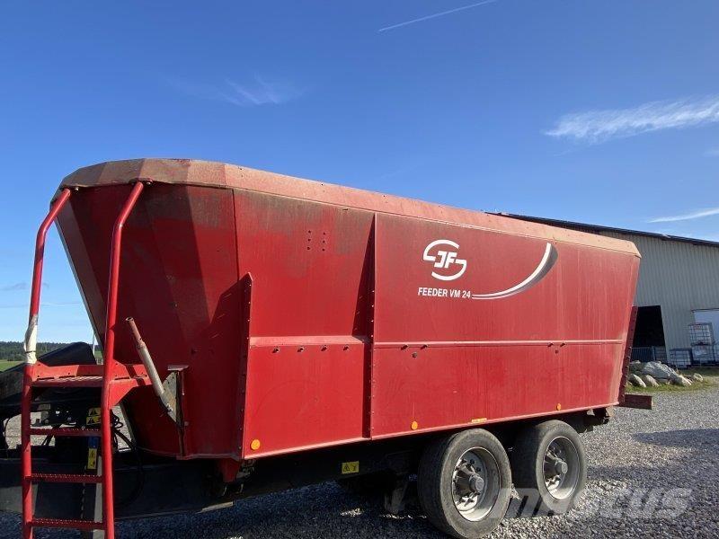 JF VM 24-3 SC Mezcladoras distribuidoras