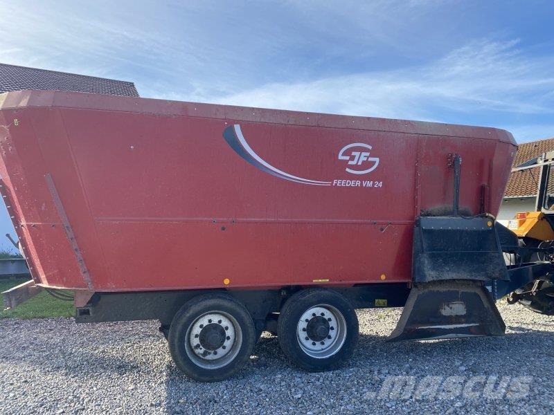 JF VM 24-3 SC Mezcladoras distribuidoras