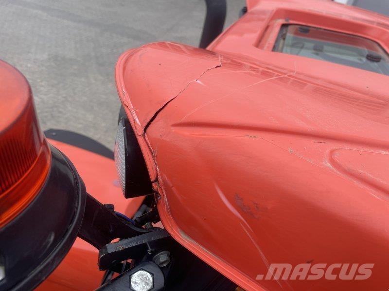 Kubota M 7153 Tractores