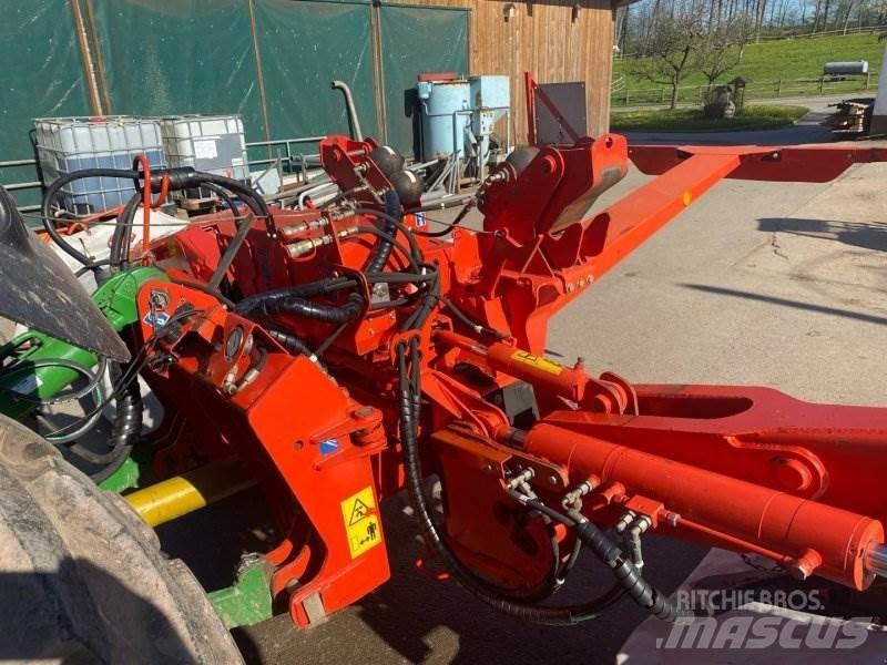 Kuhn FC 883 Segadoras