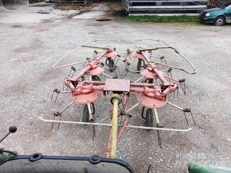 Kuhn GF 671 Rastrillos y henificadores
