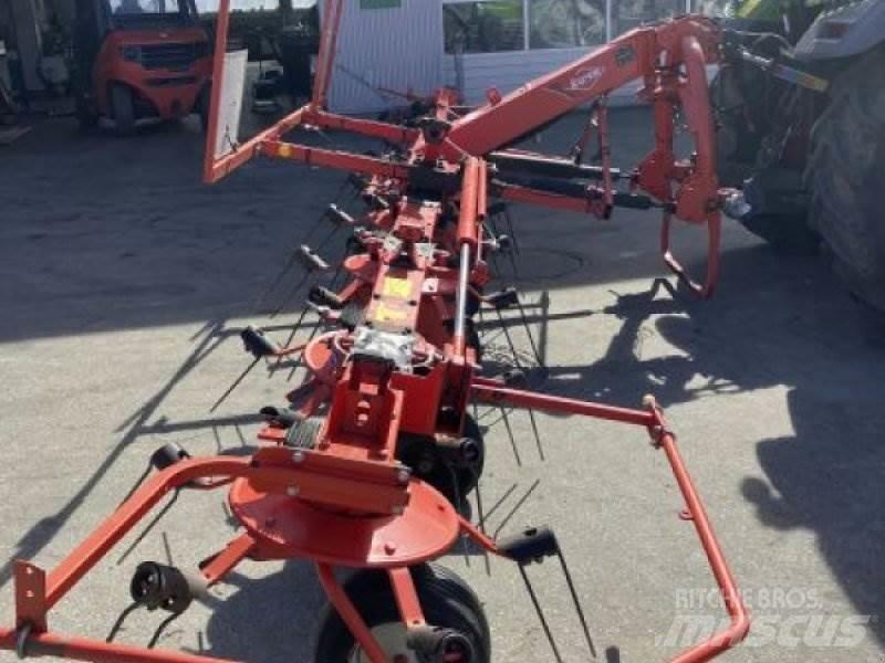 Kuhn GF 7702 Rastrillos y henificadores