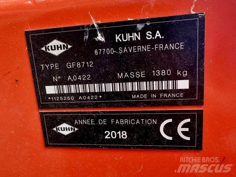 Kuhn GF 8712 Rastrillos y henificadores