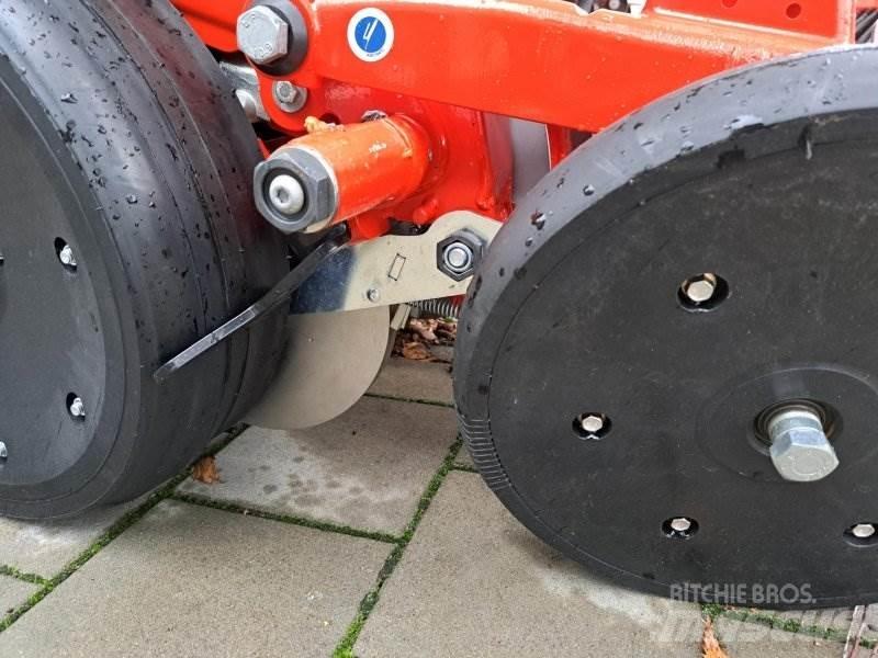 Kuhn Kosma TD Otras máquinas para siembra