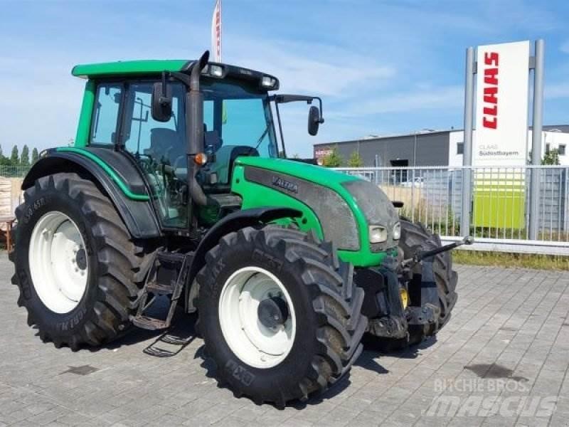 Valtra N141 Tractores