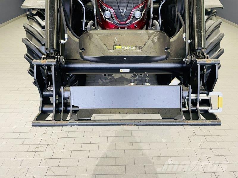 Valtra N175D Tractores