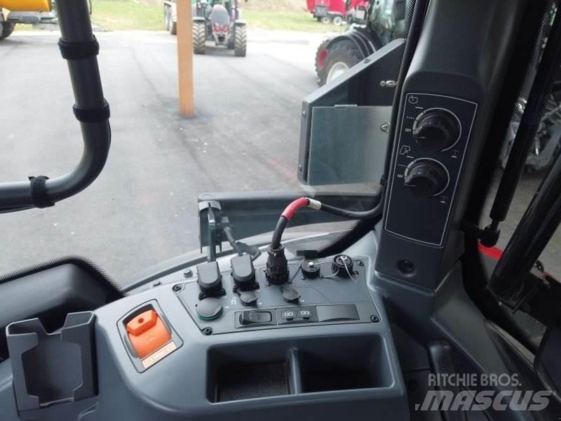 Valtra Q305 Tractores