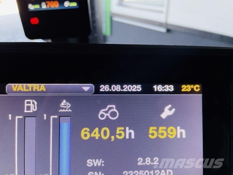 Valtra T215D Tractores