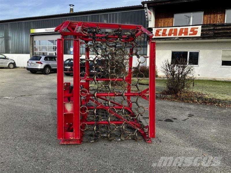  WIESENEGGE 8M Gradas