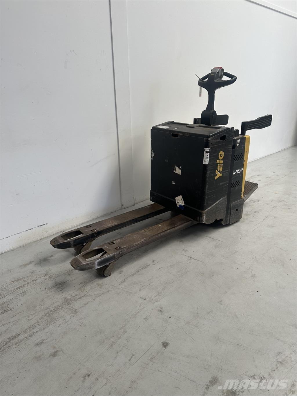 Yale MP20X FBW - 400 AH Transpaletas Eléctricas con plataforma