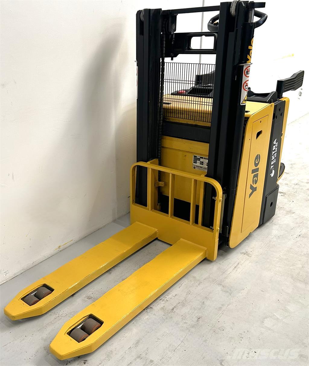 Yale MP20XD Apiladores eléctricos autopropulsados