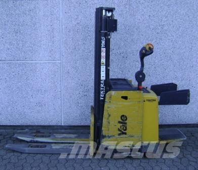 Yale MS12X Apiladores eléctricos autopropulsados