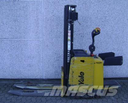 Yale MS12X Apiladores eléctricos autopropulsados