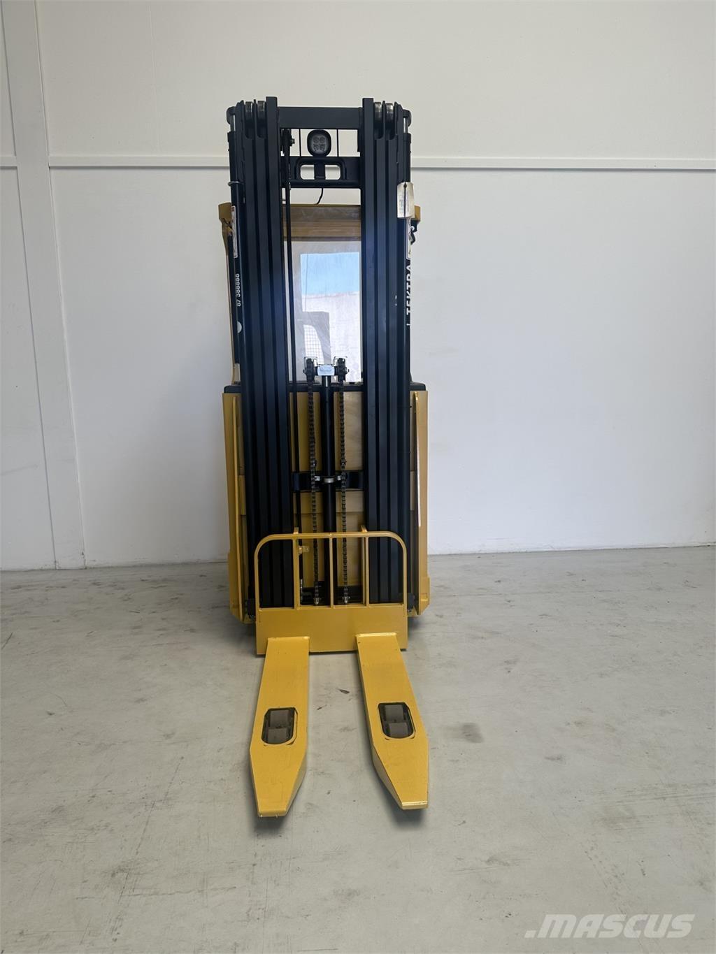 Yale MS15S Apiladores eléctricos autopropulsados