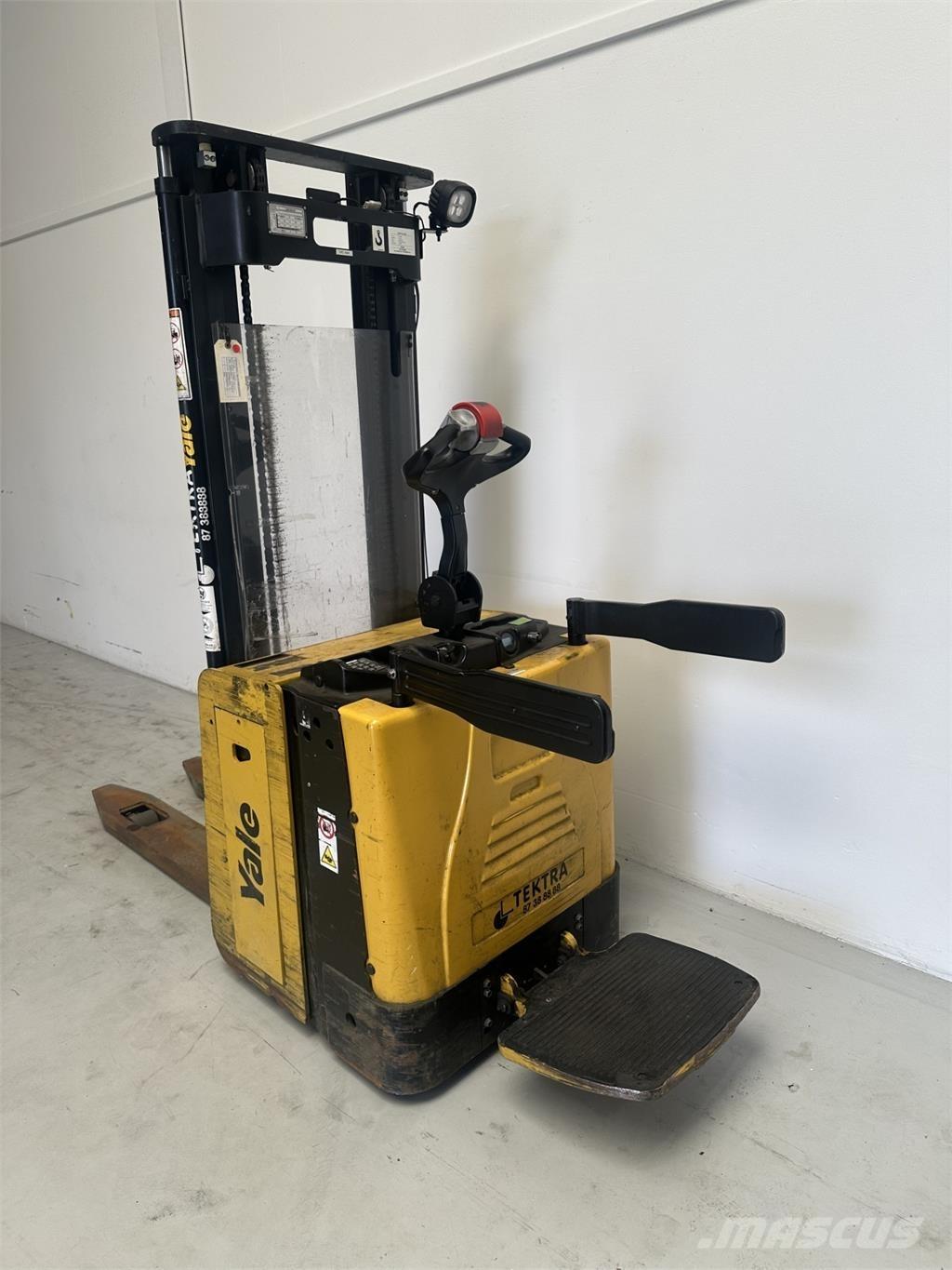 Yale MS15XIL Apiladores eléctricos autopropulsados