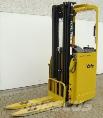 Yale SMS12S Apiladores eléctricos autopropulsados