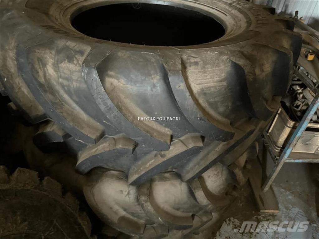 John Deere 6155R Tractores