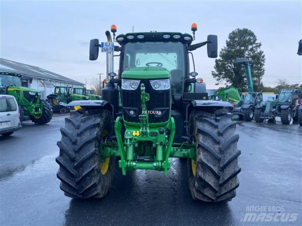 John Deere 6R215 Tractores