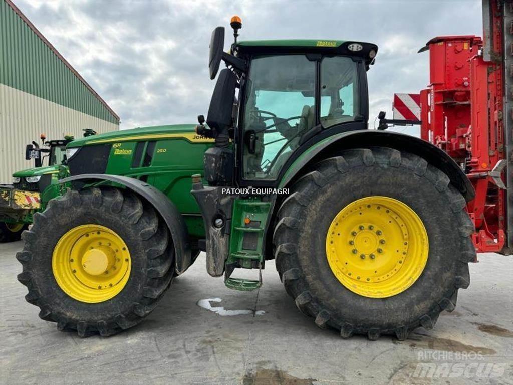 John Deere 6R250 Tractores