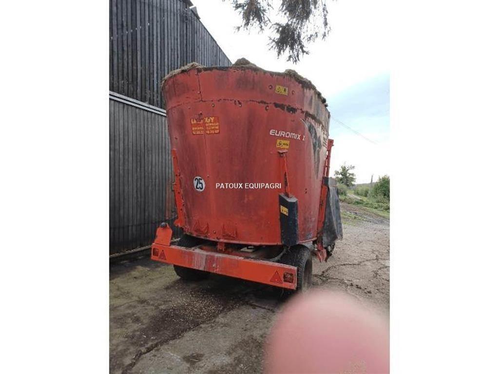 Kuhn 1070 Mezcladoras distribuidoras