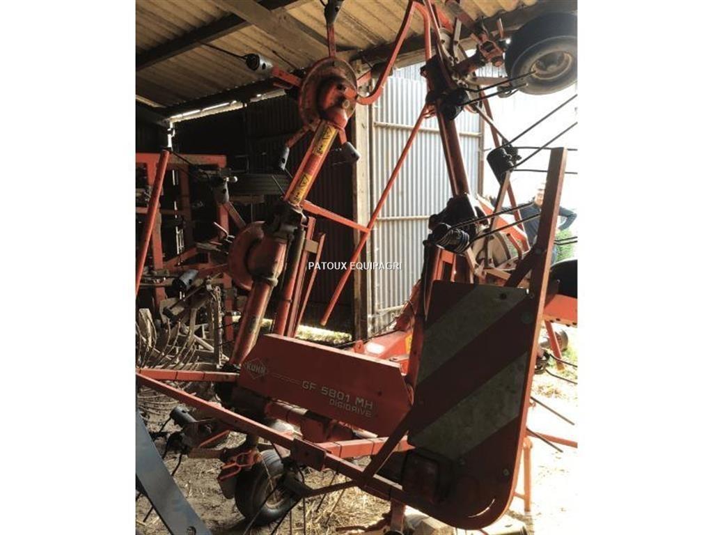 Kuhn GF5801 Rastrillos y henificadores