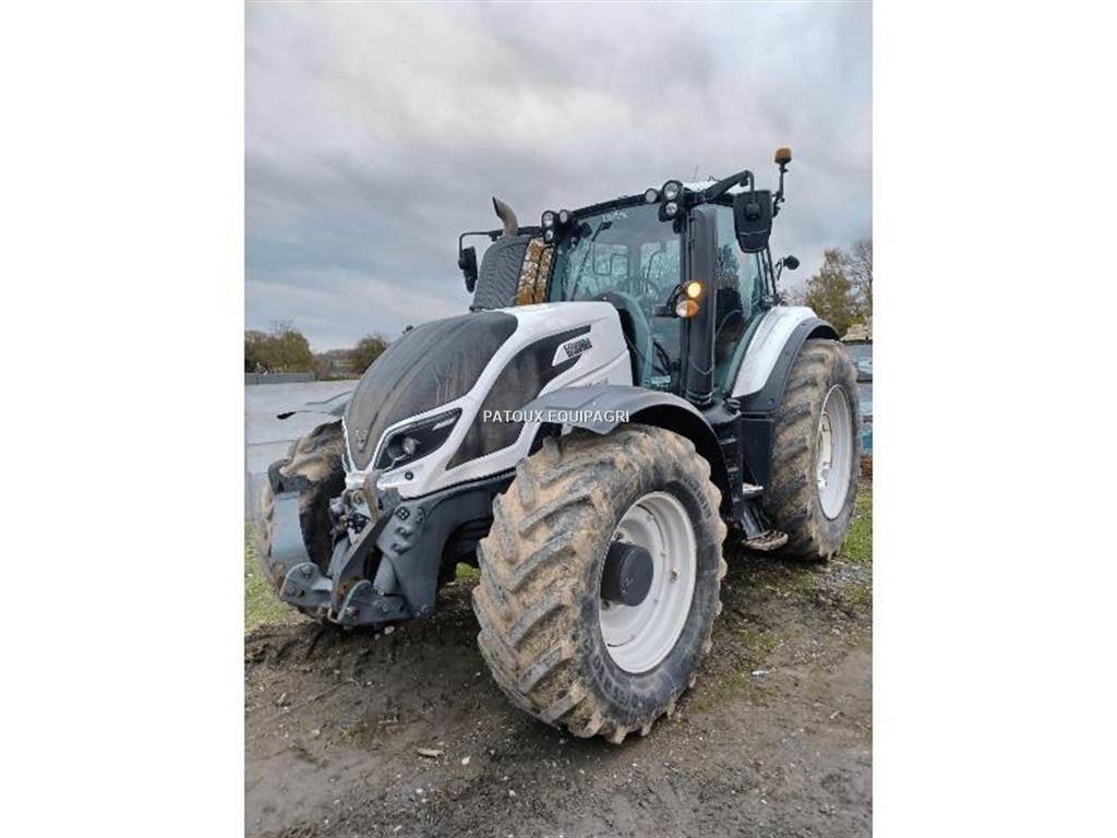 Valtra T214 DIRECT Tractores