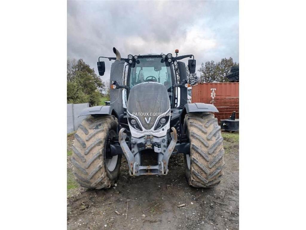 Valtra T214 DIRECT Tractores