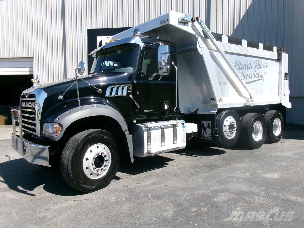 Mack GR64F Camiones bañeras basculantes o volquetes
