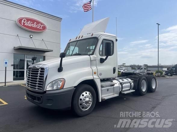 Freightliner CASCADIA 116 Cabezas tractoras