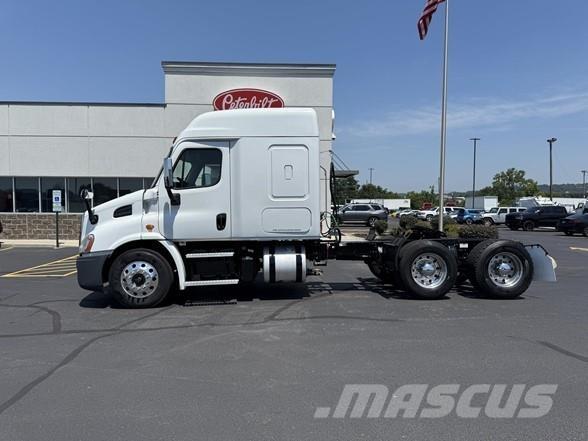 Freightliner CASCADIA 116 Cabezas tractoras