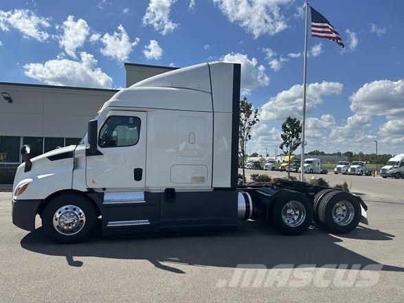 Freightliner CASCADIA 116 Cabezas tractoras