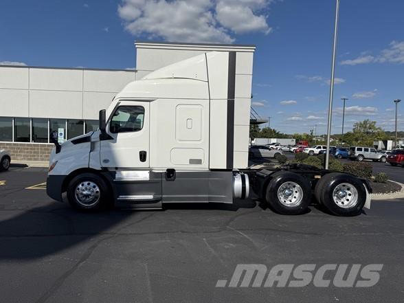 Freightliner CASCADIA 116 Cabezas tractoras