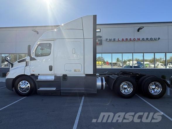 Freightliner CASCADIA 116 Cabezas tractoras