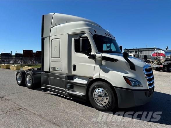 Freightliner CASCADIA 116 Cabezas tractoras