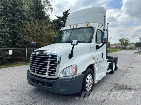 Freightliner CASCADIA 125 Cabezas tractoras