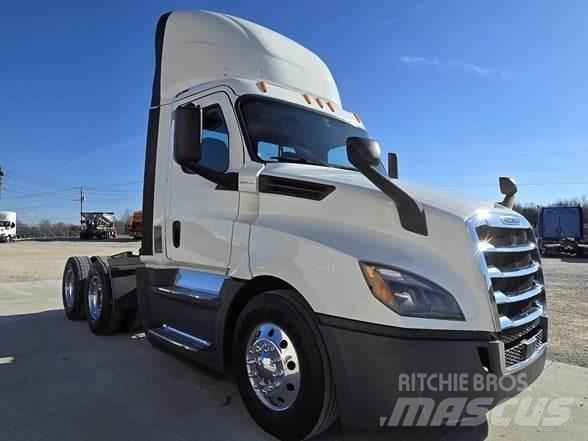 Freightliner CASCADIA 126 Cabezas tractoras