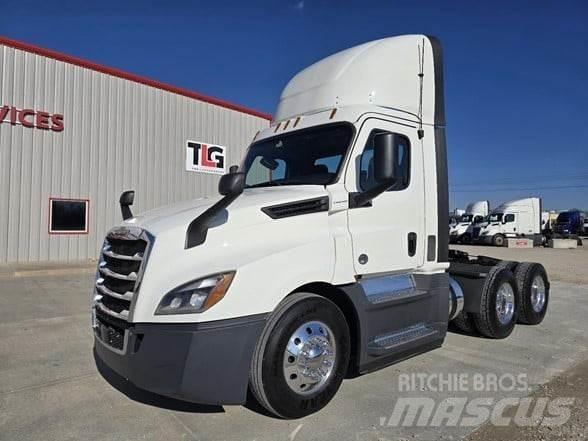 Freightliner CASCADIA 126 Cabezas tractoras