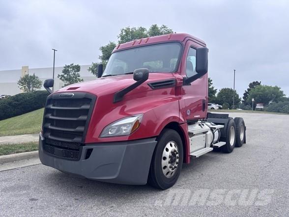 Freightliner CASCADIA 126 Cabezas tractoras