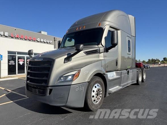 Freightliner CASCADIA 126 Cabezas tractoras