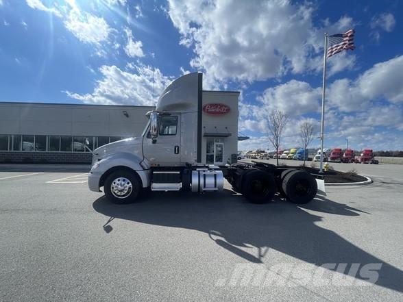 International PROSTAR Cabezas tractoras