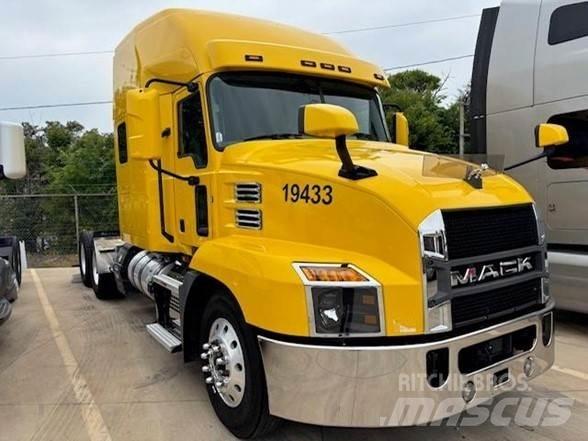 Mack ANTHEM 64T Cabezas tractoras