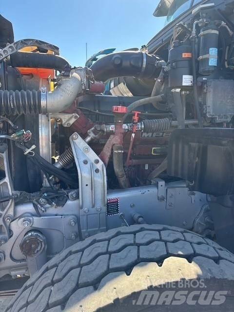 Mack GRANITE 104BR Camiones bañeras basculantes o volquetes