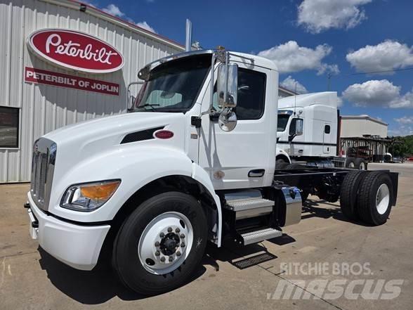 Peterbilt 536 Camiones chasis