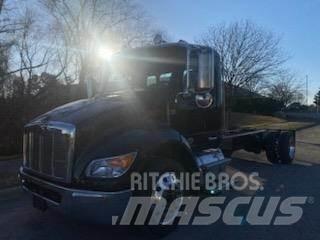 Peterbilt 536 Camiones chasis