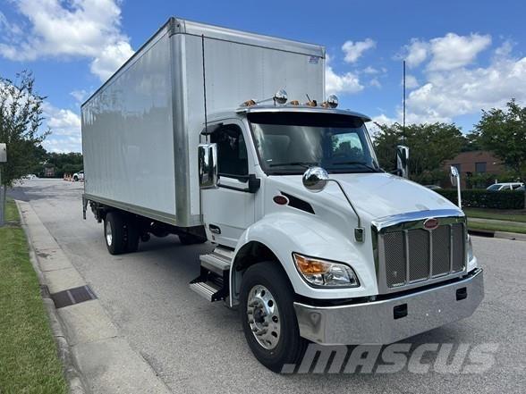 Peterbilt 536 Camiones caja cerrada