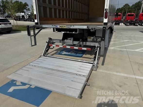 Peterbilt 536 Camiones caja cerrada